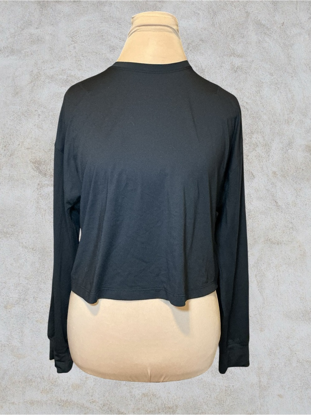 lululemon athletica Black Long Sleeve Cropped Tee